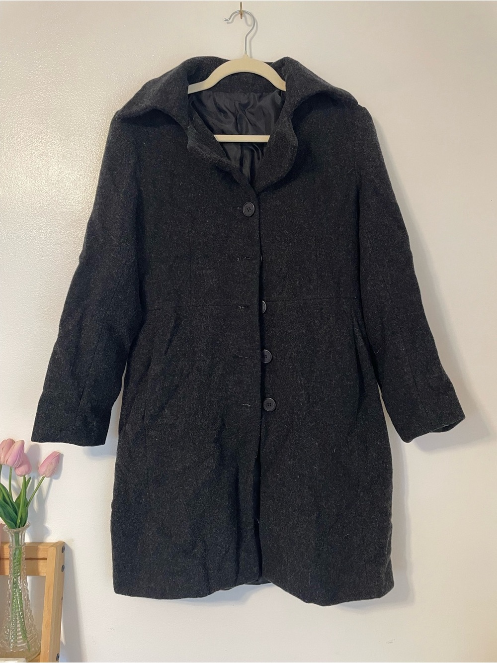 Gray wool winter peacoat with pockets lined inside